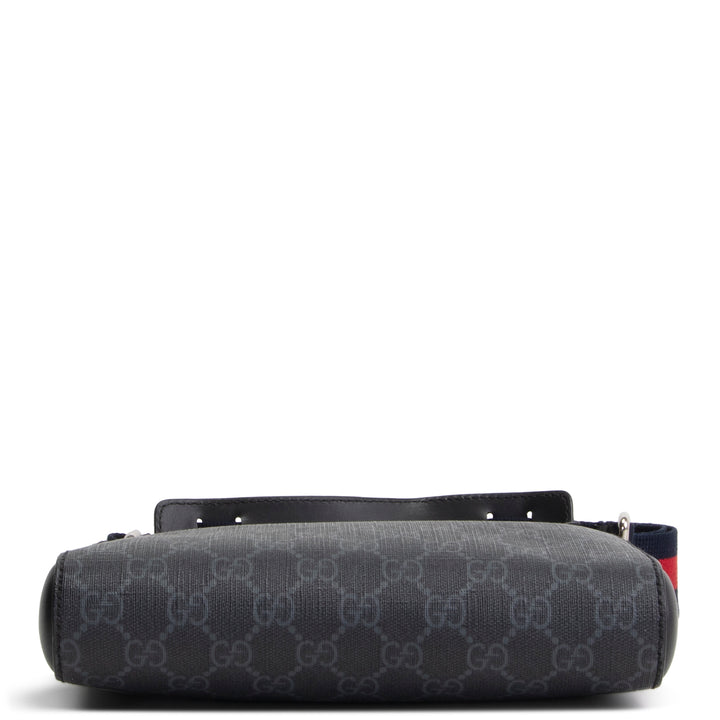 GUCCI GG Supreme Messenger - Black