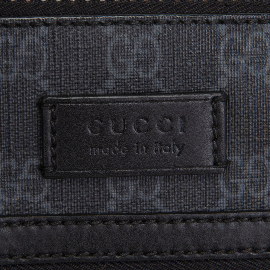 GUCCI GG Supreme Messenger - Black