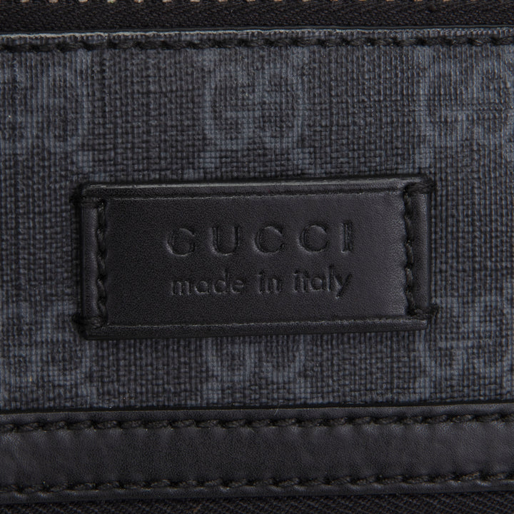 GUCCI GG Supreme Messenger - Black