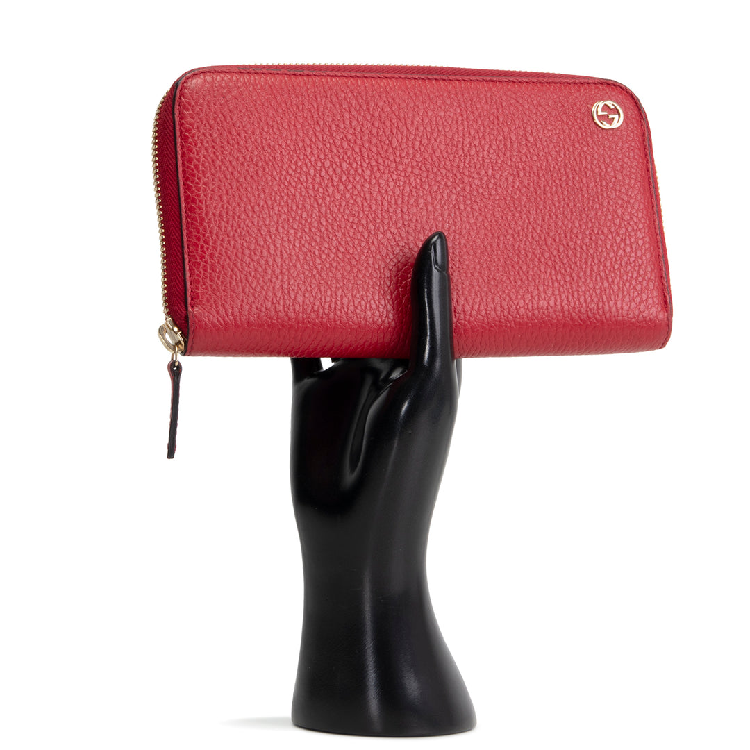 GUCCI Interlocking G Continental Wallet - Red