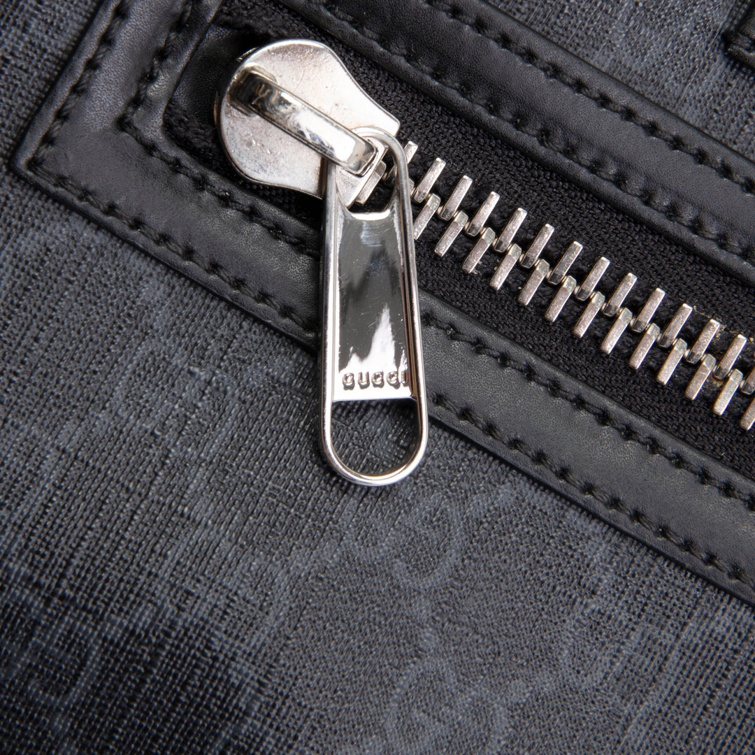 GUCCI GG Supreme Messenger Bag - Black OUTLET FINAL SALE