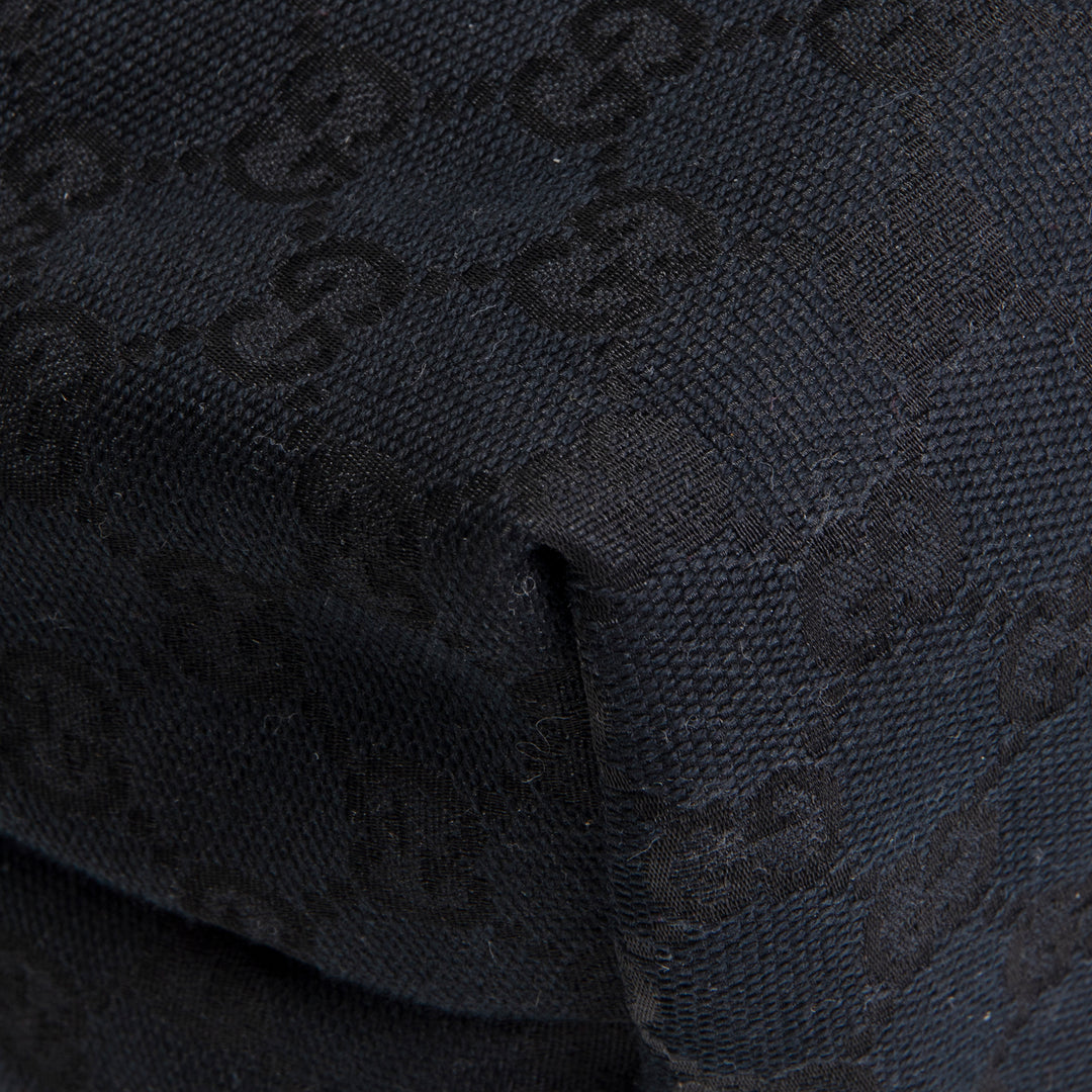 GUCCI GG Canvas Web Messenger - Black