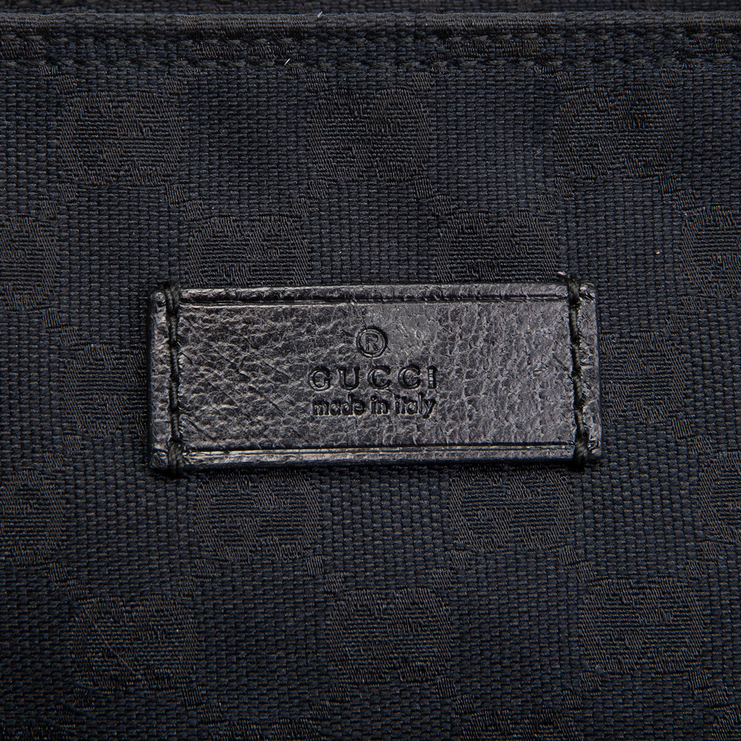 GUCCI GG Canvas Web Messenger - Black