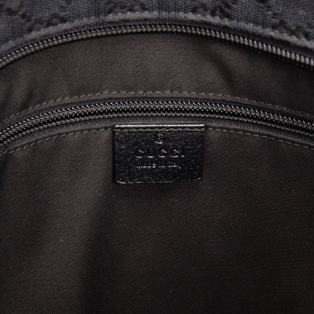 GUCCI GG Canvas Web Messenger - Black
