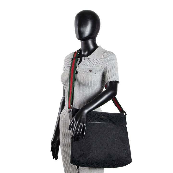 GUCCI GG Canvas Web Messenger - Black