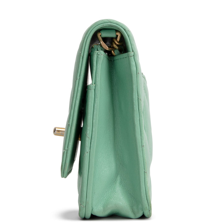 CHANEL Lambskin Logo Wallet on Chain - Green