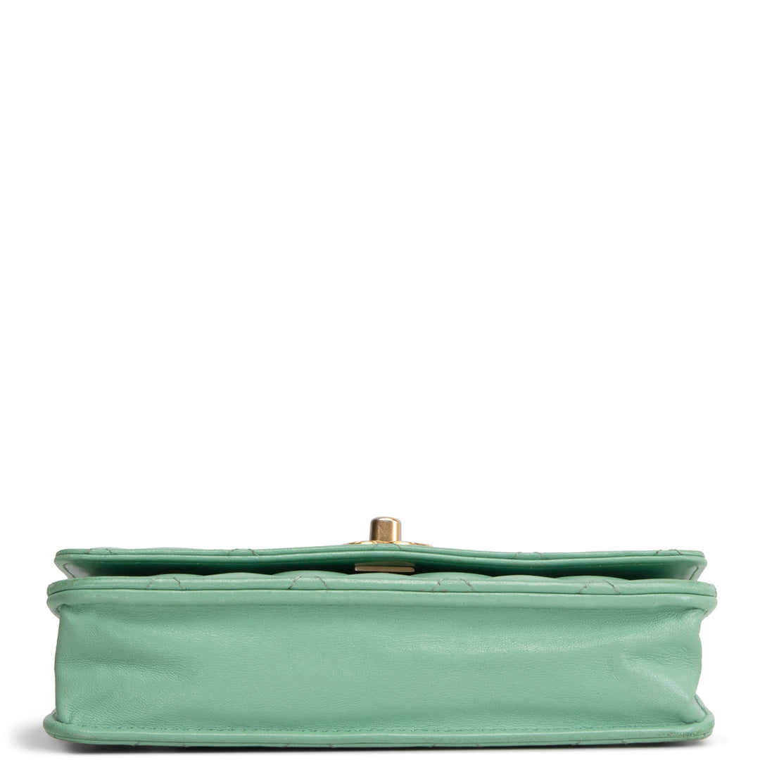CHANEL Lambskin Logo Wallet on Chain - Green