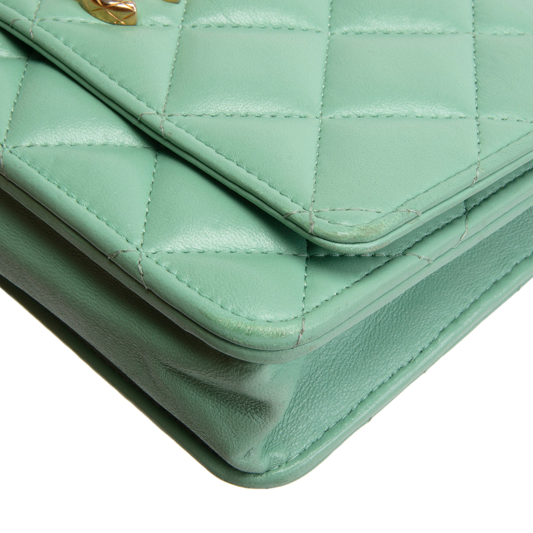 CHANEL Lambskin Logo Wallet on Chain - Green