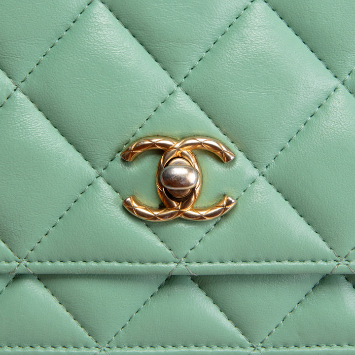 CHANEL Lambskin Logo Wallet on Chain - Green