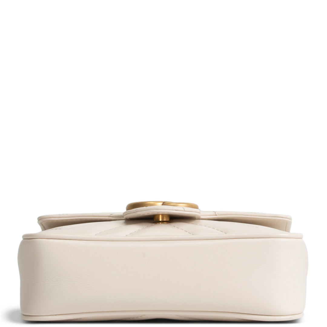 GUCCI Super Mini GG Marmont - White