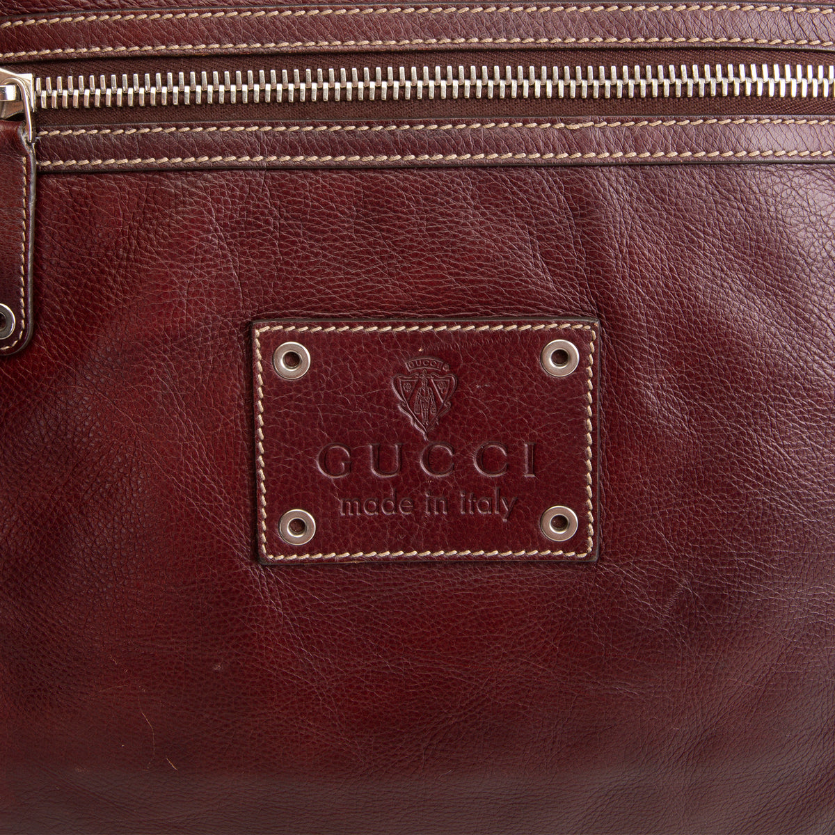 GUCCI Leather Crest Messenger - Burgundy