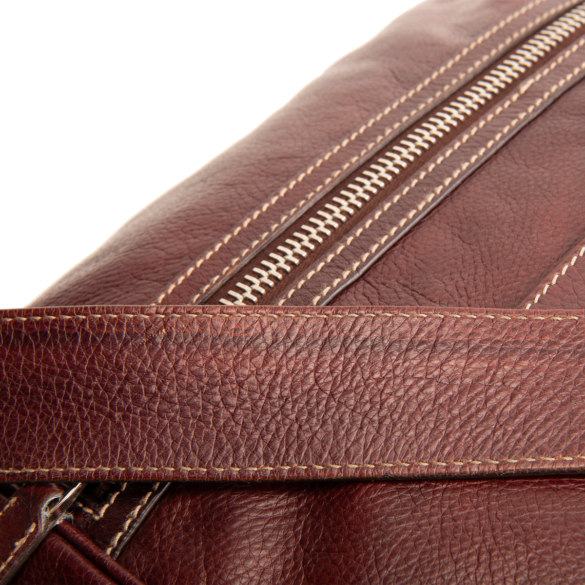 GUCCI Leather Crest Messenger - Burgundy