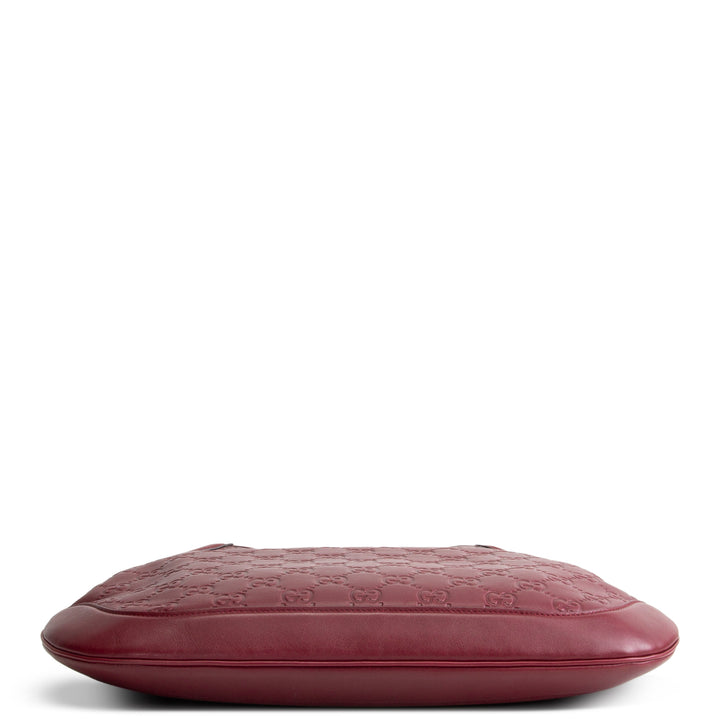 GUCCI Embossed B Medium Shoulder Bag - Bordeaux (Wine)