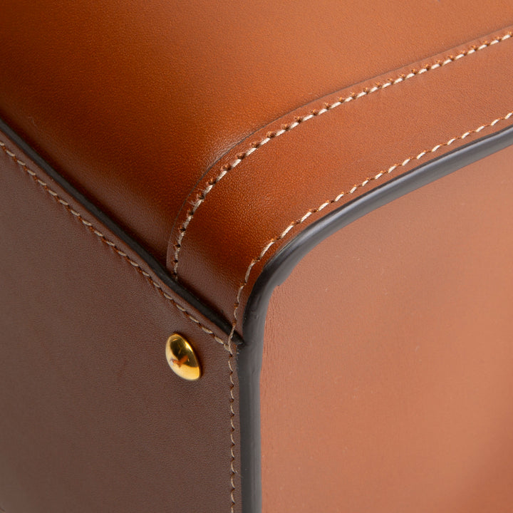 GUCCI Diana Tote Large - Brown