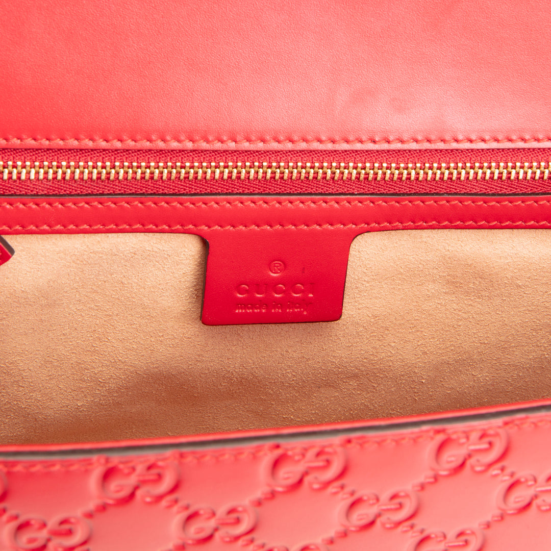 GUCCI Guccissima Medium Padlock Shoulder Bag - Red