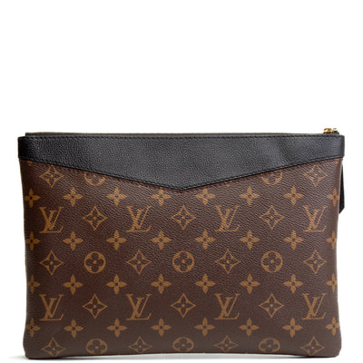 LOUIS VUITTON Monogram Daily Pouch