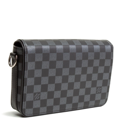 LOUIS VUITTON 3D Studio Messenger -Damier Graphite