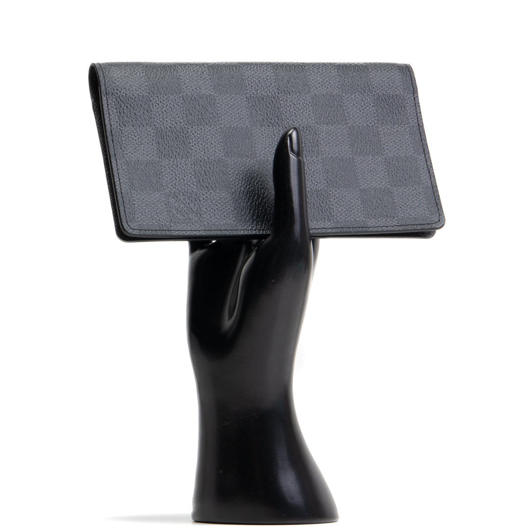 LOUIS VUITTON Damier Graphite Discovery Slim Wallet
