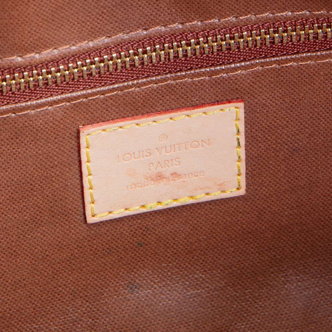 LOUIS VUITTON Toiletry Bag Monogram 25