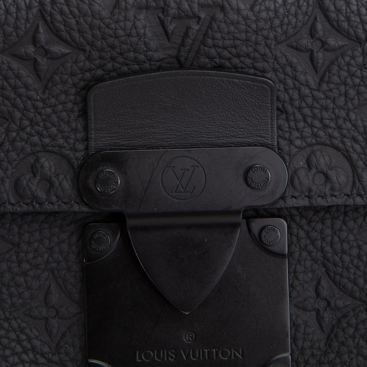LOUIS VUITTON Taurillon S Lock Messenger - Black