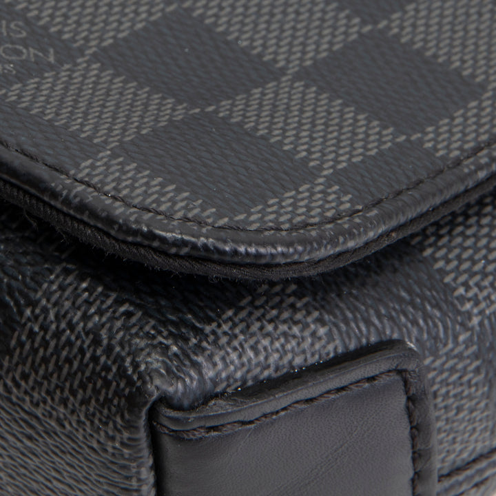 LOUIS VUITTON Damier Graphite District Messenger PM