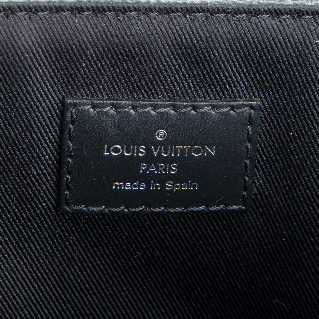 LOUIS VUITTON Damier Graphite District Messenger PM