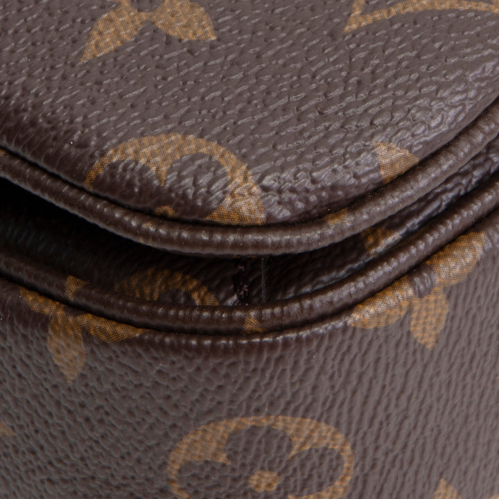 LOUIS VUITTON Monogram Pochette Metis