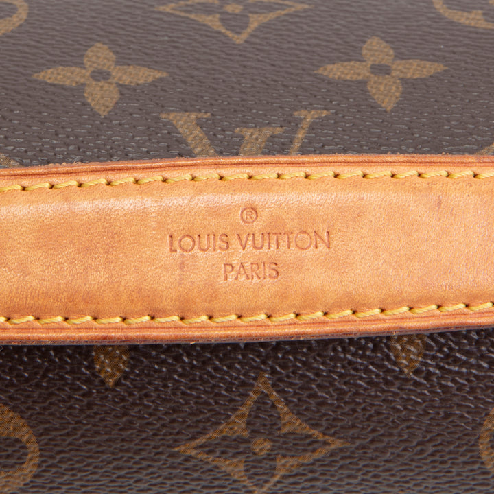 LOUIS VUITTON Monogram Pochette Metis