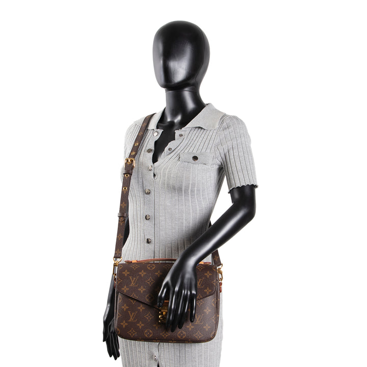 LOUIS VUITTON Monogram Pochette Metis