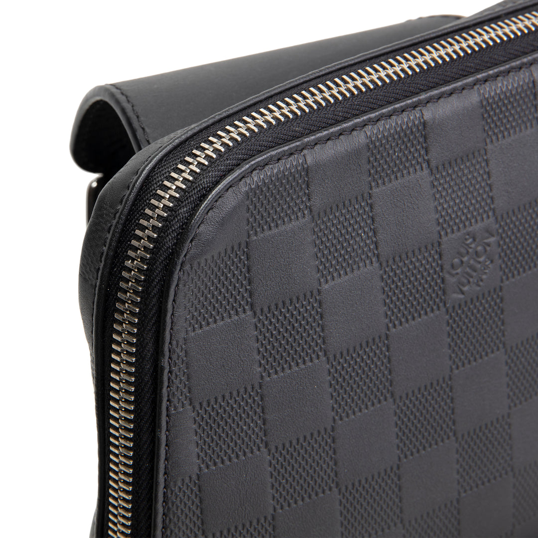 LOUIS VUITTON Damier Infini Avenue Sling - Black
