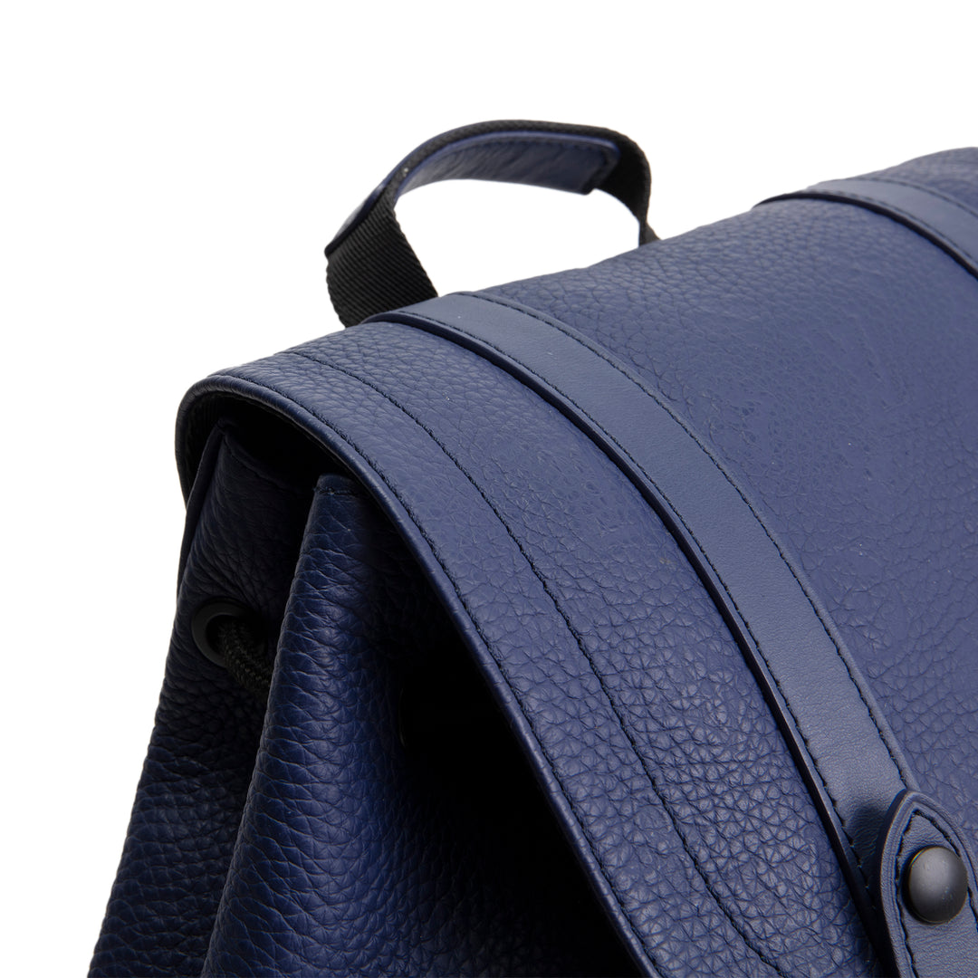 LOUIS VUITTON Monogram Taurillon Christopher MM - Blue