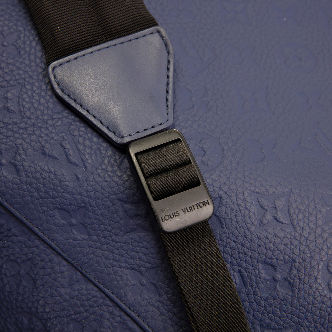 LOUIS VUITTON Monogram Taurillon Christopher MM - Blue