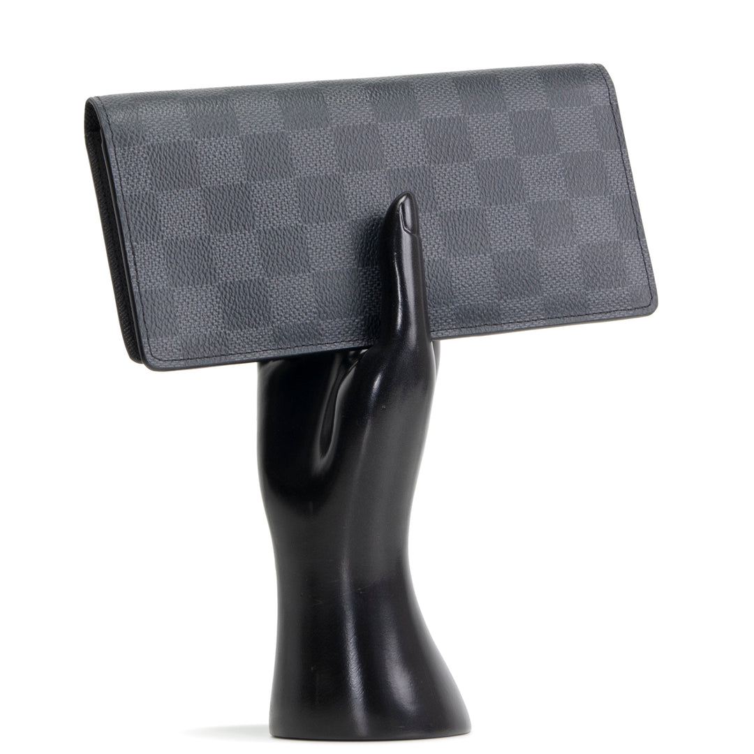 LOUIS VUITTON Damier Graphite Brazza Wallet