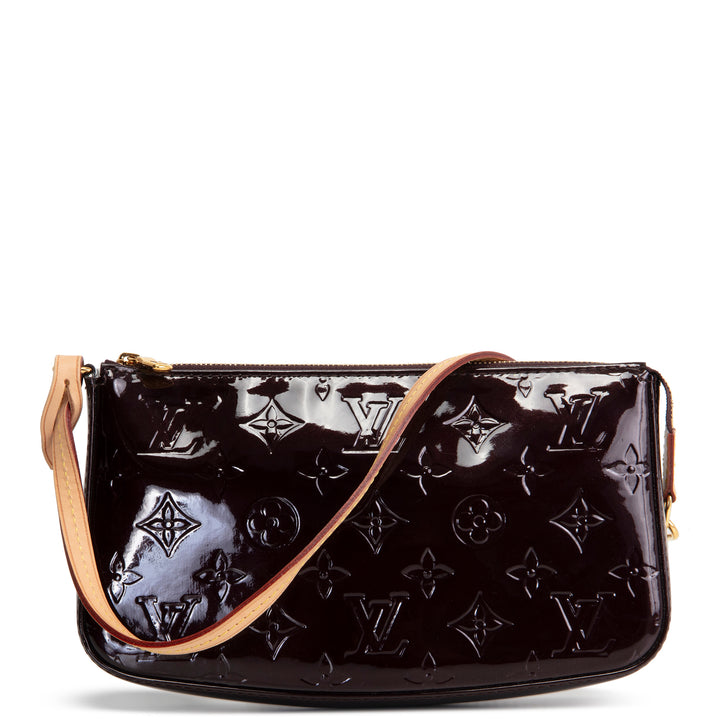 LOUIS VUITTON Monogram Vernis Pochette Accessoires  - Amarante