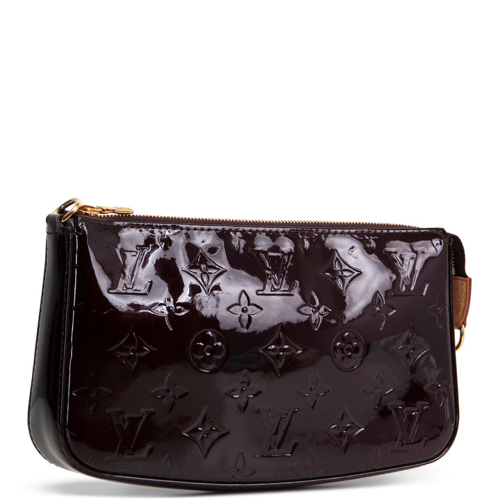 LOUIS VUITTON Monogram Vernis Pochette Accessoires  - Amarante