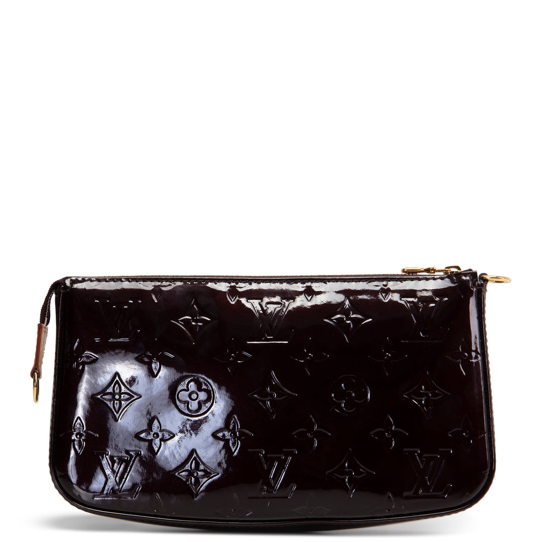 LOUIS VUITTON Monogram Vernis Pochette Accessoires  - Amarante