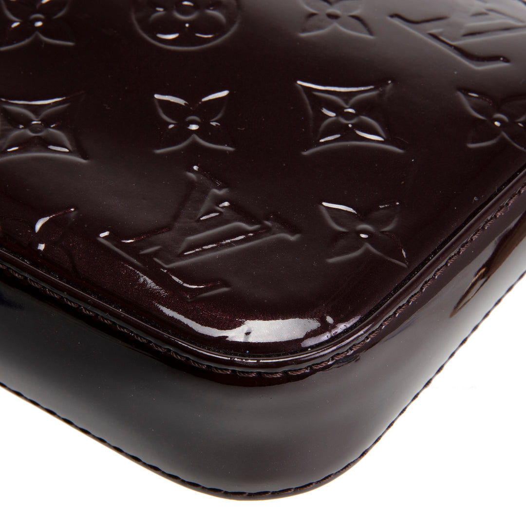 LOUIS VUITTON Monogram Vernis Pochette Accessoires  - Amarante