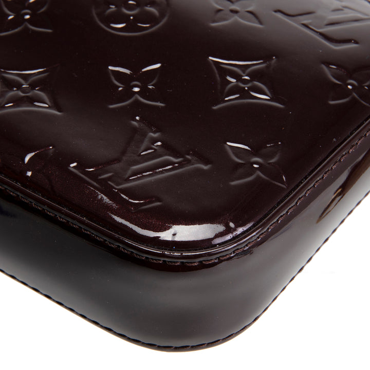LOUIS VUITTON Monogram Vernis Pochette Accessoires  - Amarante