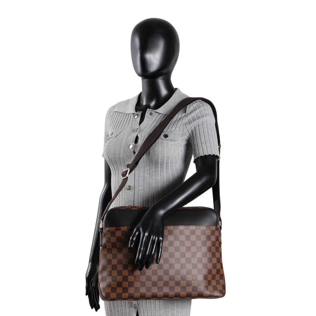 LOUIS VUITTON Damier Ebene Jake Messenger MM