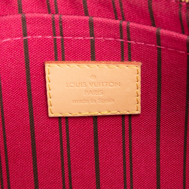LOUIS VUITTON Monogram Neverfull Pochette