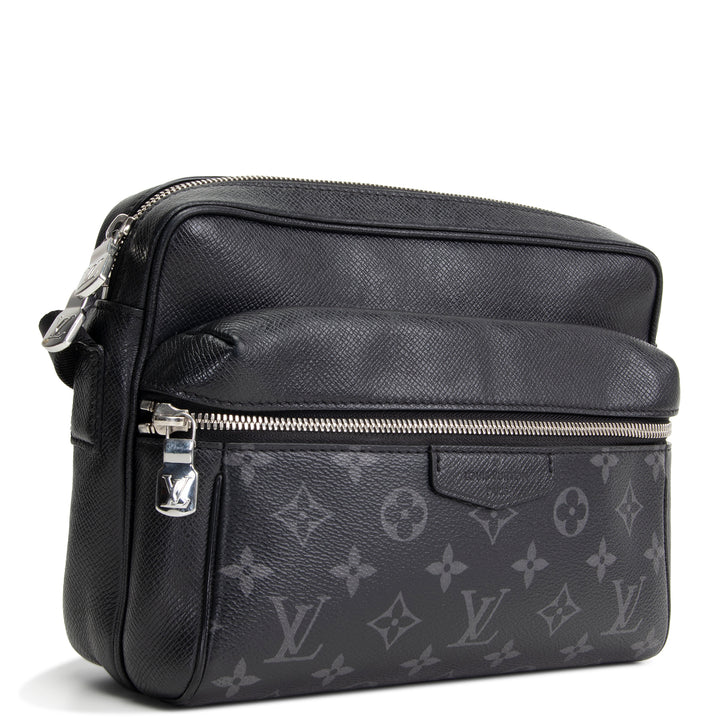 LOUIS VUITTON Taiga Monogram Eclipse Messenger Bag