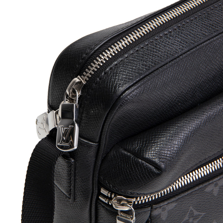 LOUIS VUITTON Taiga Monogram Eclipse Messenger Bag