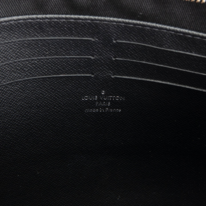 LOUIS VUITTON Damier Graphite Pochette Voyage
