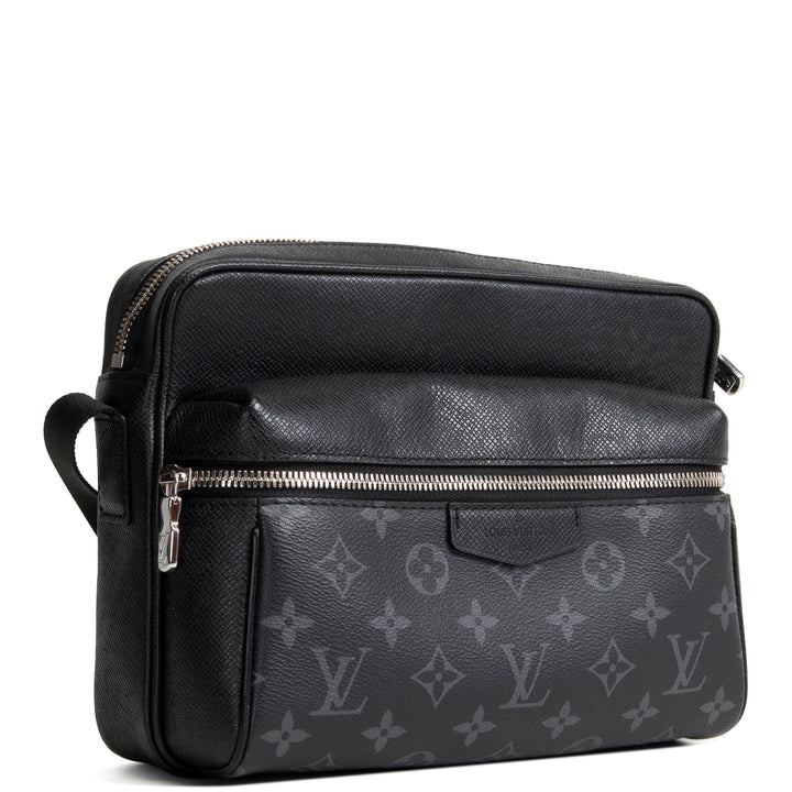 LOUIS VUITTON Taigarama Outdoor Messenger - Black