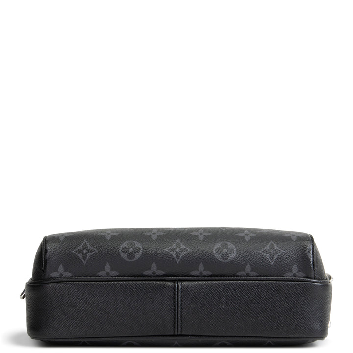 LOUIS VUITTON Taigarama Outdoor Messenger - Black