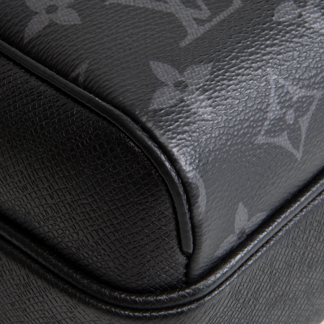 LOUIS VUITTON Taigarama Outdoor Messenger - Black