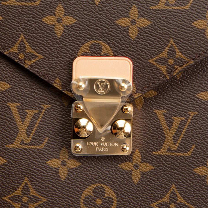 LOUIS VUITTON Monogram Mark Folder