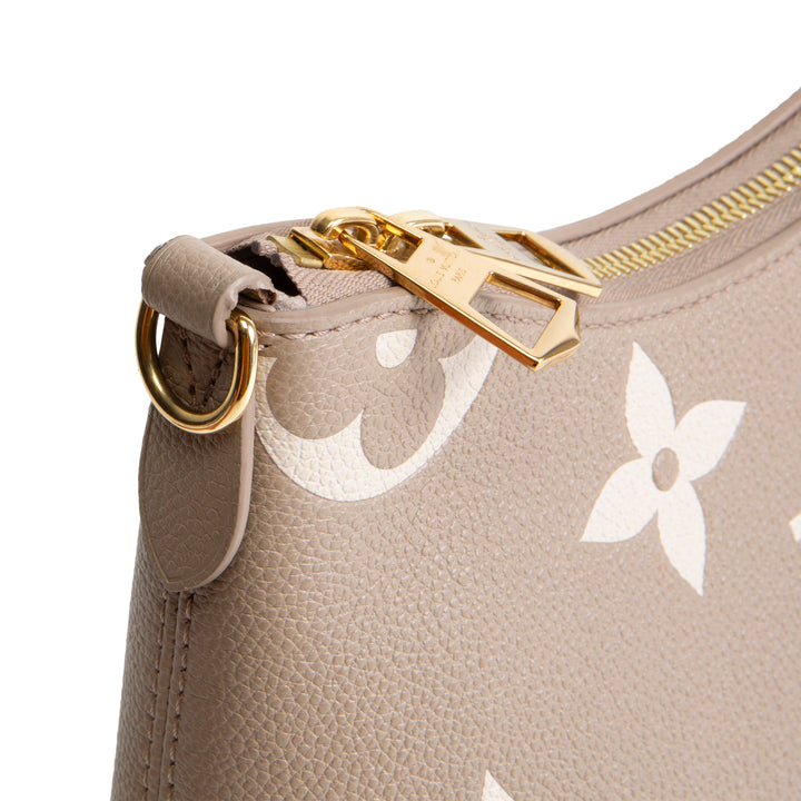 LOUIS VUITTON Giant Monogram Boulogne - Dove Gray/Cream
