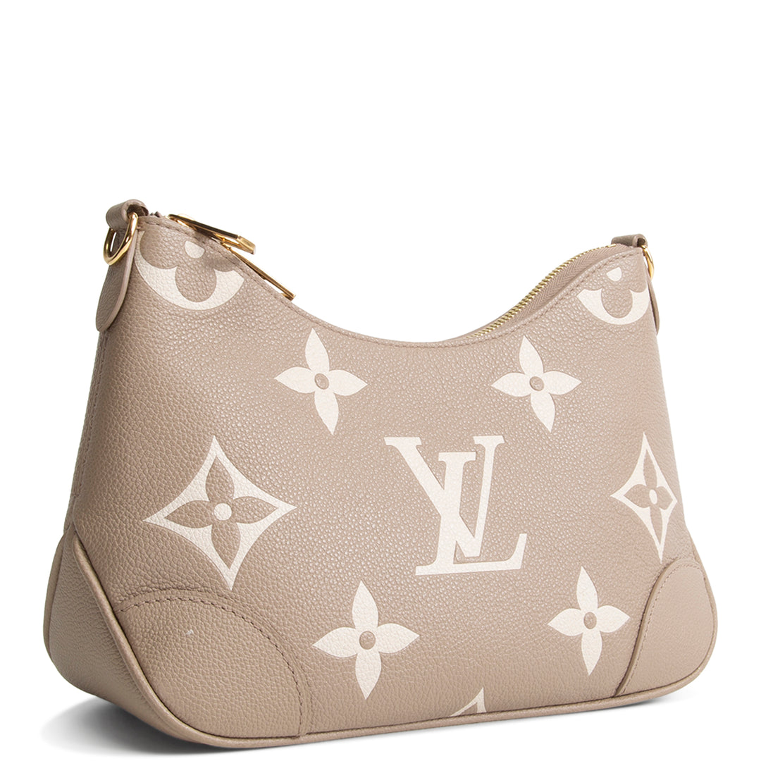 LOUIS VUITTON Giant Monogram Boulogne - Dove Gray/Cream