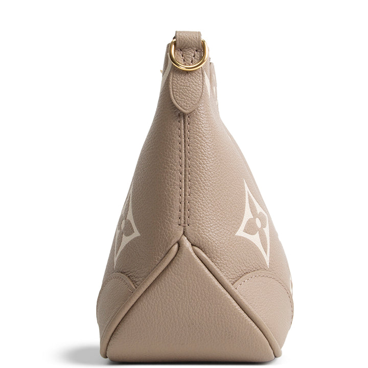 LOUIS VUITTON Giant Monogram Boulogne - Dove Gray/Cream